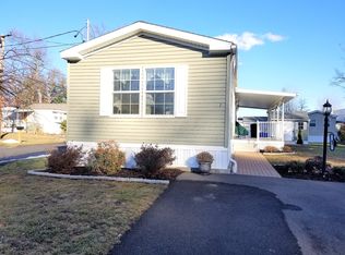 1 Center Dr, Southington, CT 06489