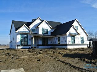 550 Canterbury Blvd, Perrysburg, OH 43551