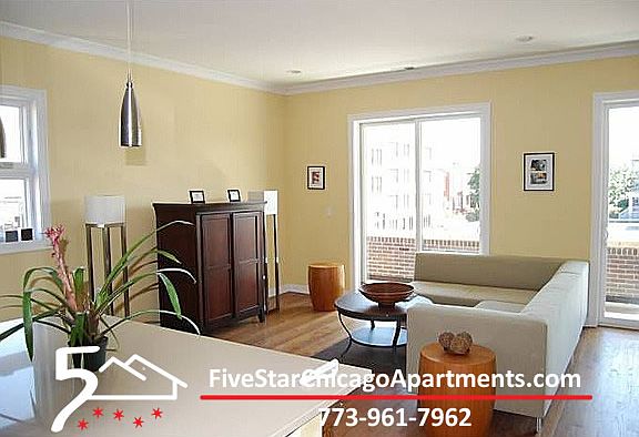 3rd image of 3300 W Lawrence Ave #4W