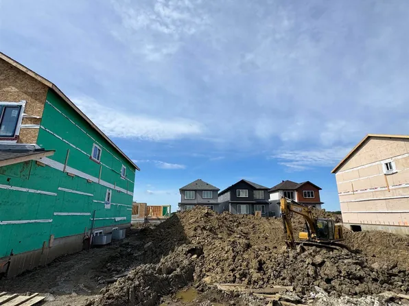 18708 130th St NW, Edmonton, AB T6V 0E9