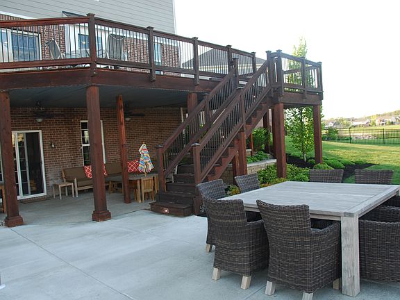 Deck/outdoor living space