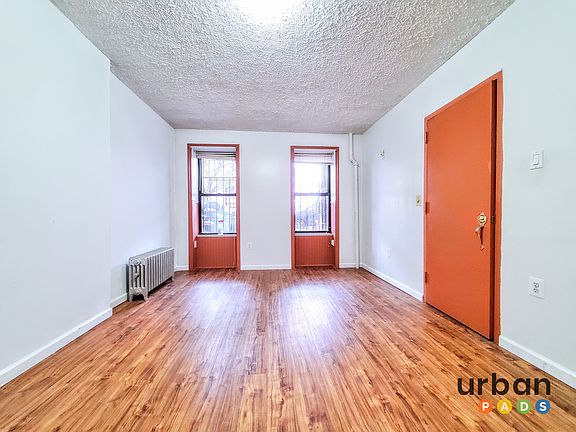 4th image of 250 Vernon Ave APT 3