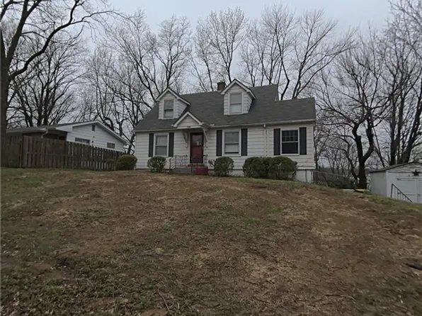 3634 N College Ave, Kansas City, MO 64117