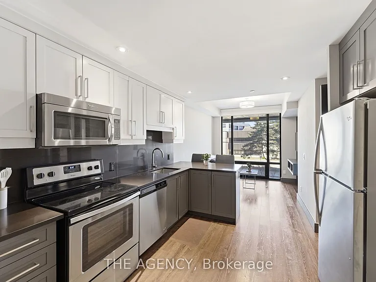 330 Phillip St — Photo 20