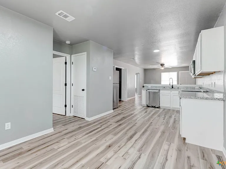 2321 Terrace Dr #D — Photo 12