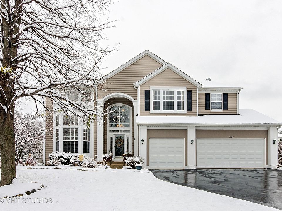 Gorgeous exterior with upgraded elevation.