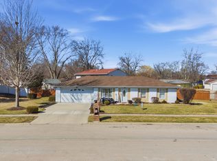 1160 Case Ln, Elgin, IL 60120