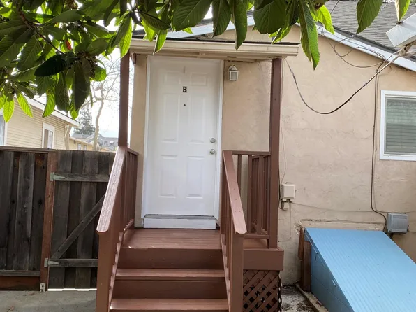 7580 Rosanna St APT B, Gilroy, CA 95020
