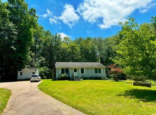 192 Chestnut Hill Rd, Colchester, CT 06415