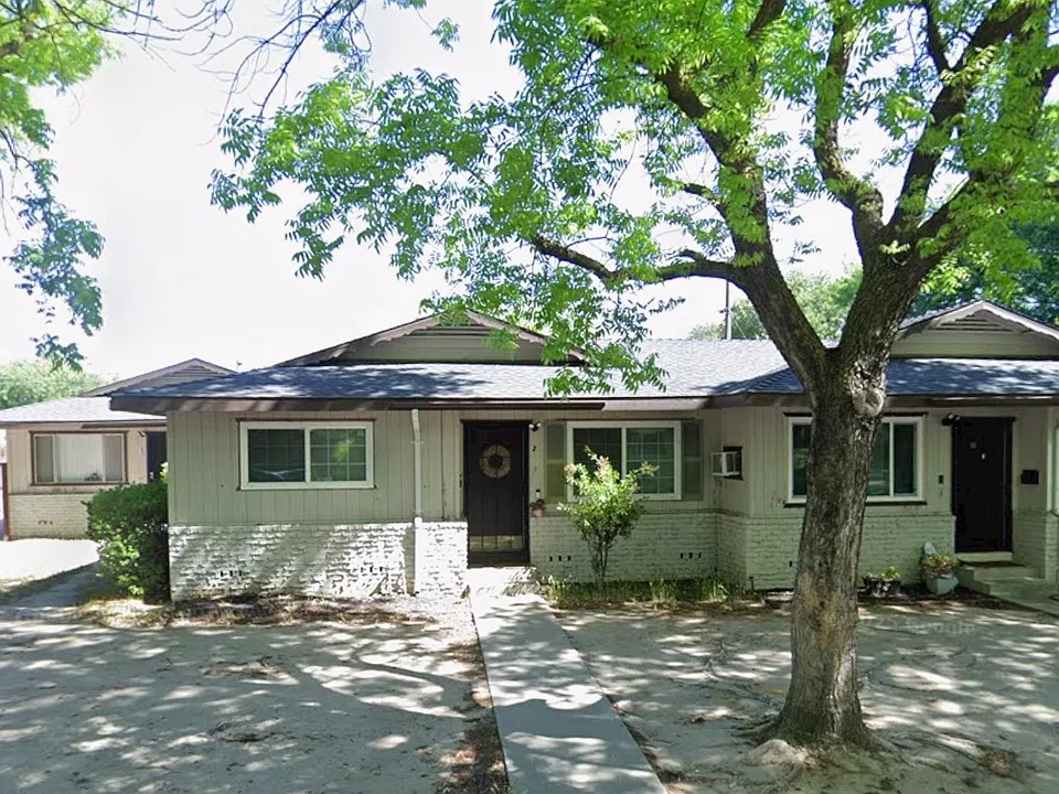 1701 Carver Ct