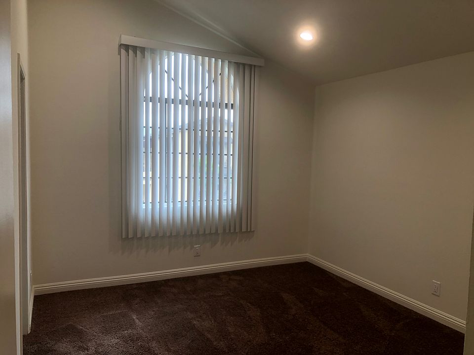 1st image of 117 S Cedar St APT 5