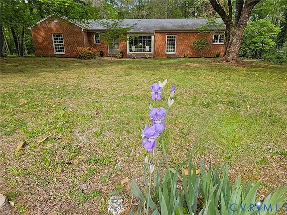 2nd image of 3271 Rosney Rd