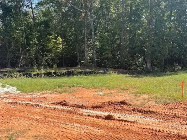 125 Merlin St, Opelika, AL 36801