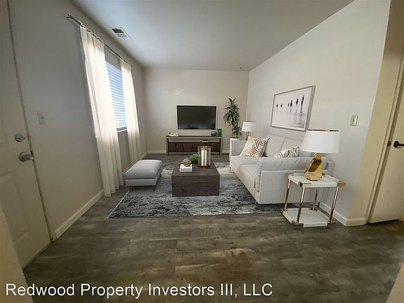 2nd image of 2601 Delano Ave #6