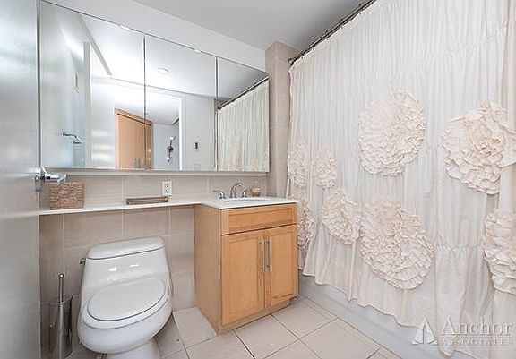 5th image of 53 Boerum Pl APT 7J