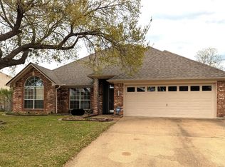 2228 Middle Creek Blvd, Bossier City, LA 71111