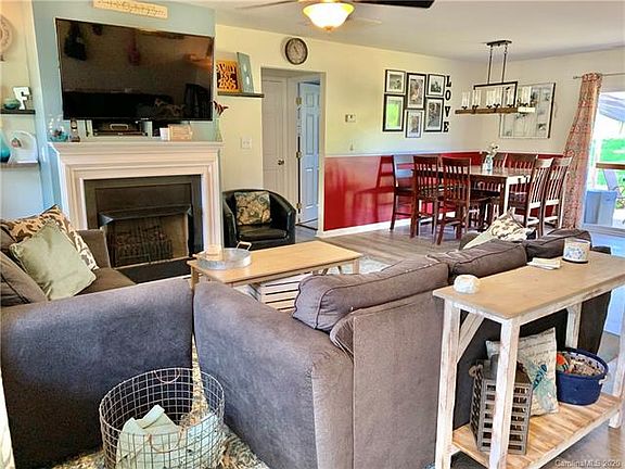 5th image of 1572 Stonecroft Dr