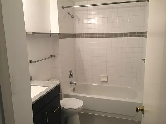 Rented by Fifth & Forever LLC | media 14