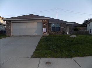 1310 Kiwi Ct, Grand Prairie, TX 75051