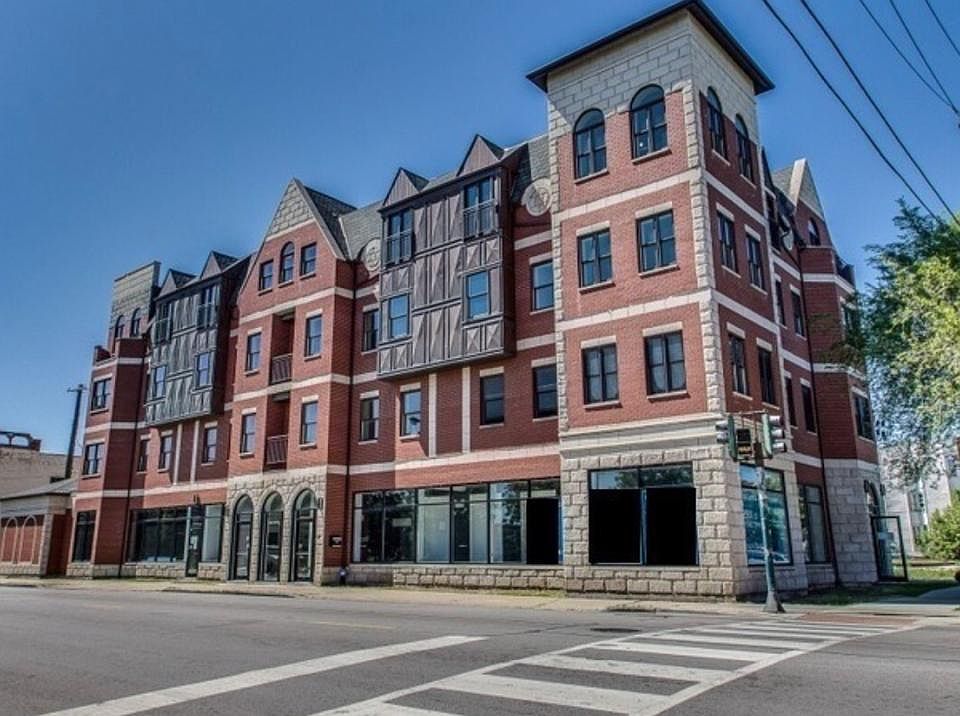 1st image of 4234 S Ellis Ave #3C