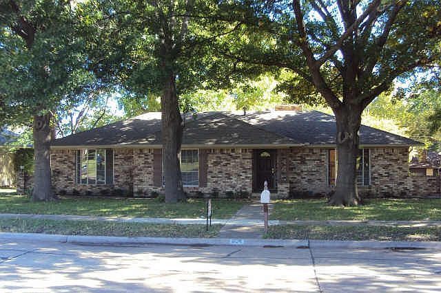 1st image of 324 Westpark Dr N