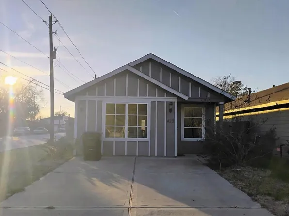 422 3rd St, Rosenberg, TX 77471