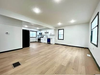 5th image of 25371 Briardale Ave