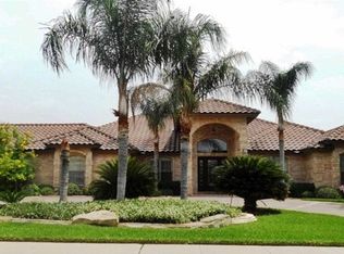 103 Elkington Loop, Laredo, TX 78045