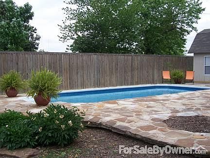 5th image of 1941 Laurel Ln