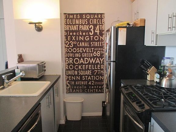 5th image of 677 Washington St #9E