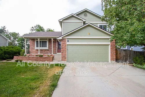 2124 Stuart St Photo 1