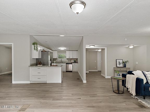 4th image of 5990 FRANCINE Drive