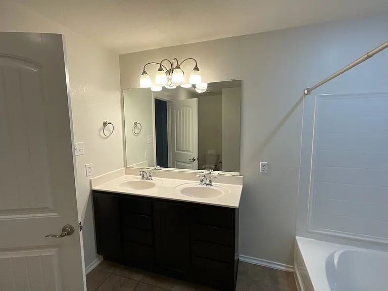 1054 Dorn — Photo 14