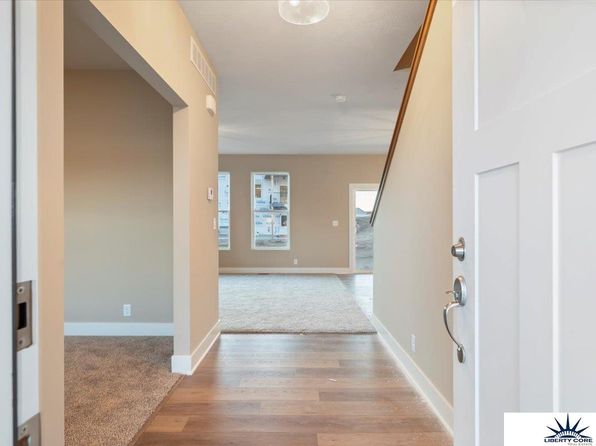 4308 S 210th Ave, Elkhorn, NE 68022 view 3