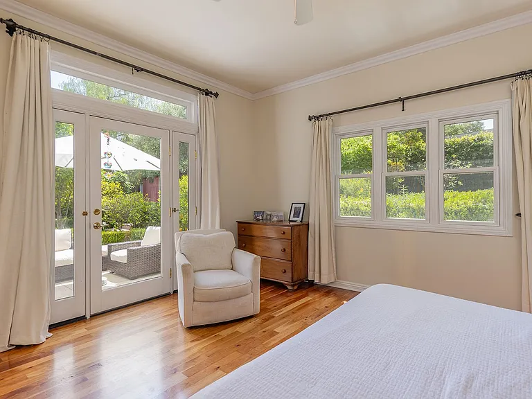 413 W Matilija St — Photo 21