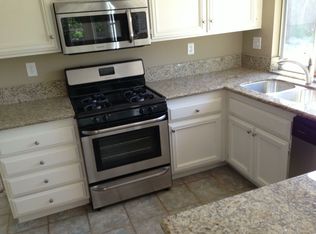 8465 Yarrow Ln, Riverside, CA 92508