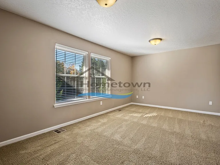 3166 N Honeysuckle Dr — Photo 12