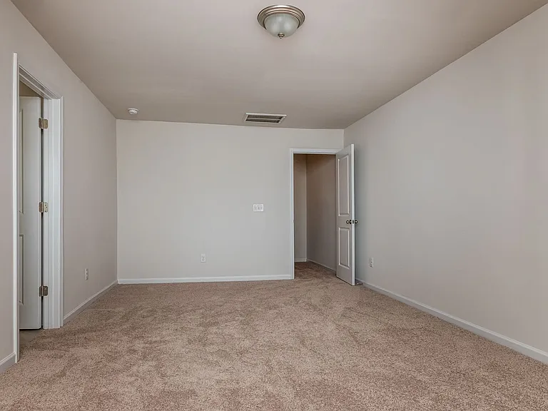 437 Yellow Fox Rd — Photo 13