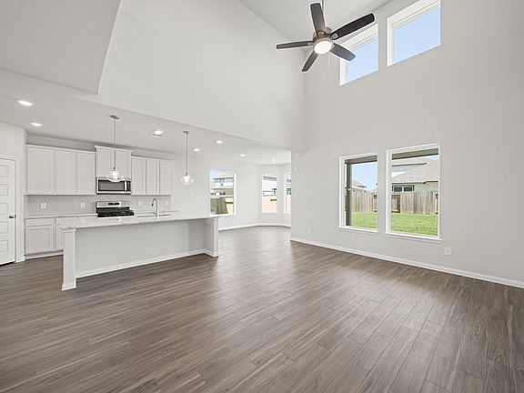 7th image of this home