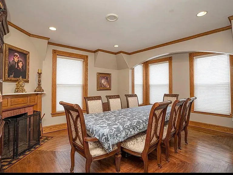 222 Belmont St #2 — Photo 16