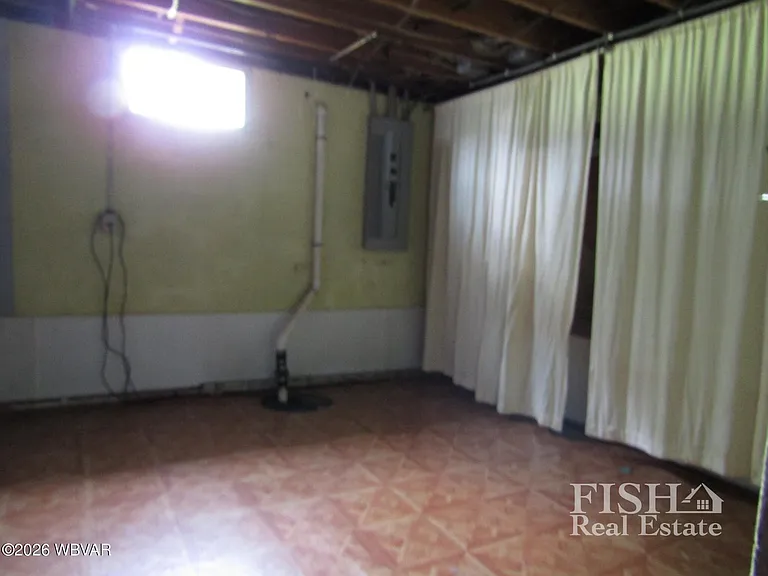1820 Shiffler Ave — Photo 18