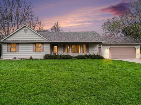 3724 Starchief St, Kalamazoo, MI 49048