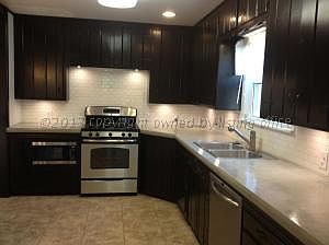 5th image of 2241 Charles St