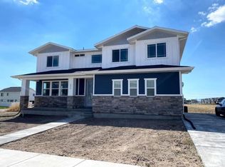 890 E 750th St S, Springville, UT 84663