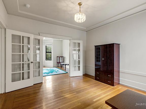 5th image of 510 24th Ave APT 1