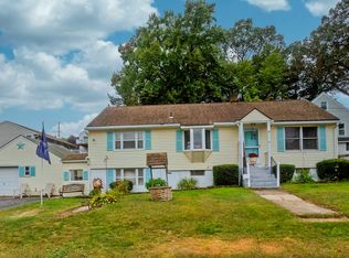 55 Bromont St, Chicopee, MA 01020