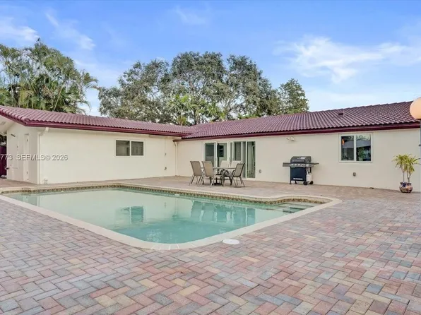 4925 Tyler St, Hollywood, FL 33021