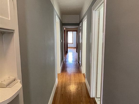 3rd image of 3536 Divisadero St