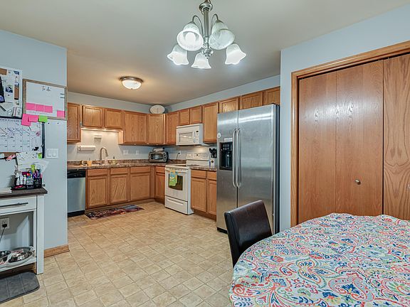 4th image of 1401 Garay Ln Unit 1