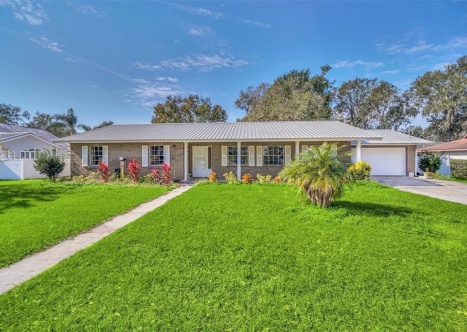 307 N Oak Ave, Fort Meade, FL 33841 | MLS #O6142814 | Zillow